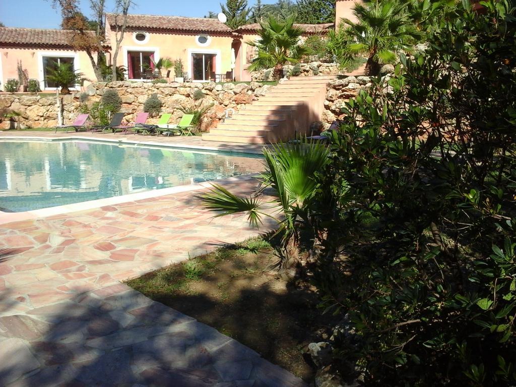 Mas Des Lys Hotel Roquebrune-sur-Argens Exterior foto
