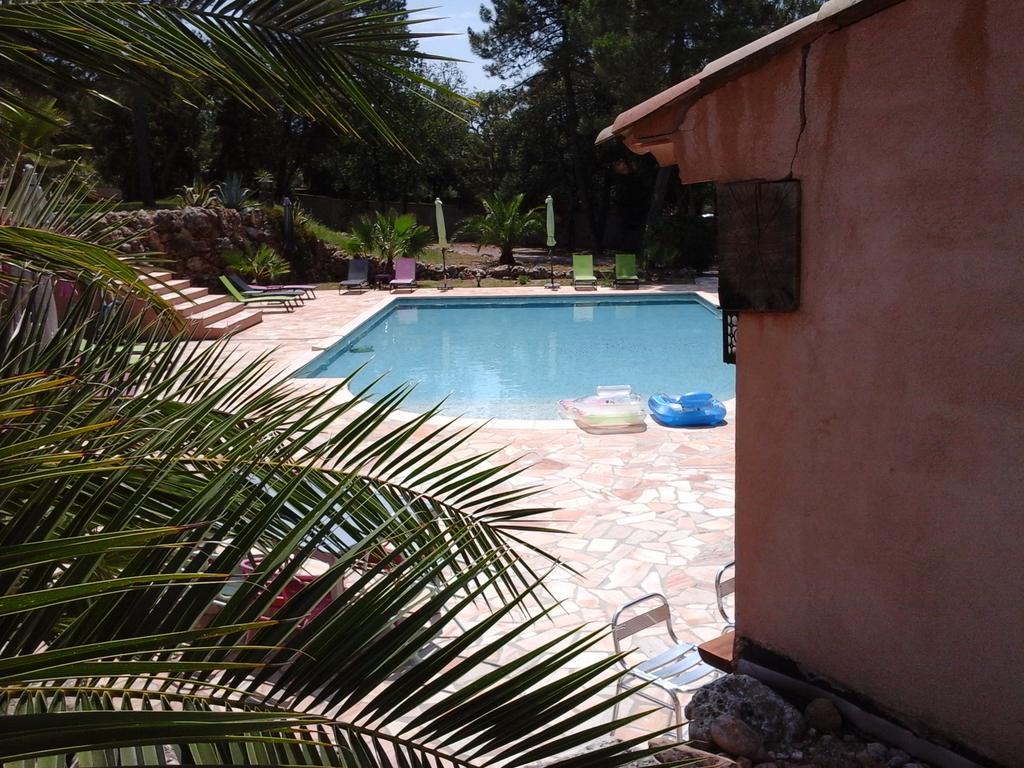 Mas Des Lys Hotel Roquebrune-sur-Argens Exterior foto